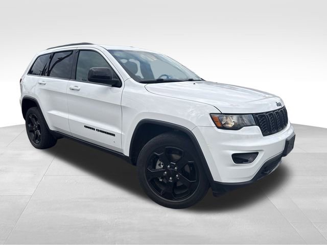 Used 2019 Jeep Grand Cherokee Laredo image 32