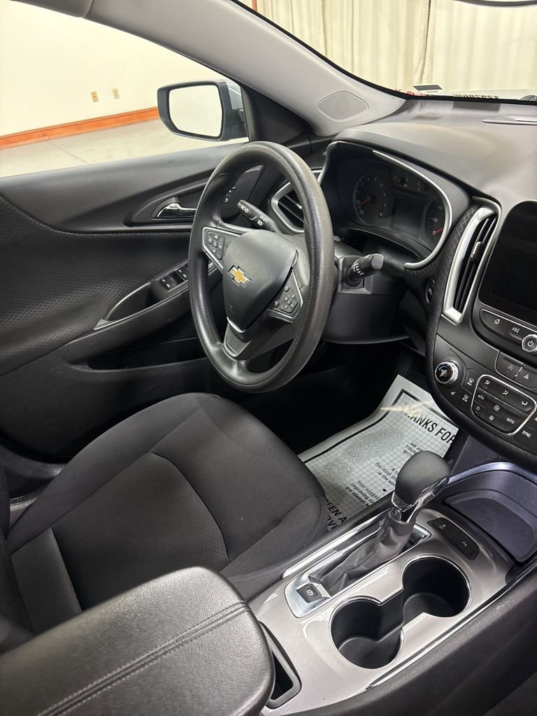 Used 2024 Chevrolet Malibu LT FWD image 23