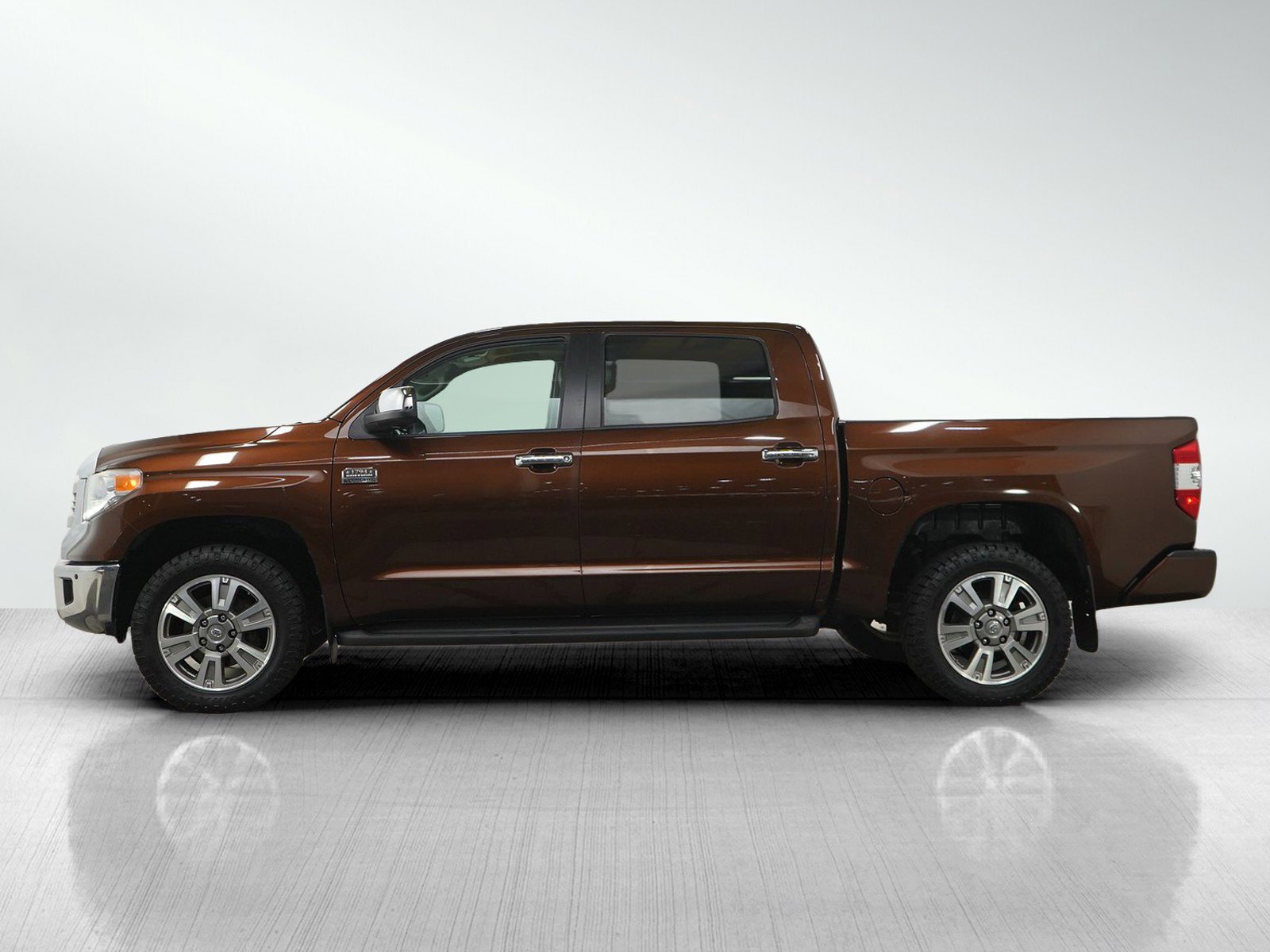 Used 2015 Toyota Tundra 1794 Edition AWD/4WD image 2