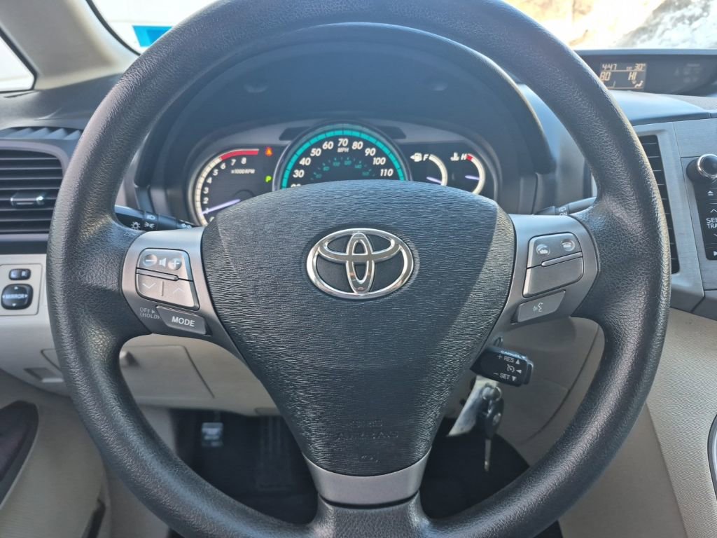 Used 2012 Toyota Venza LE image 15