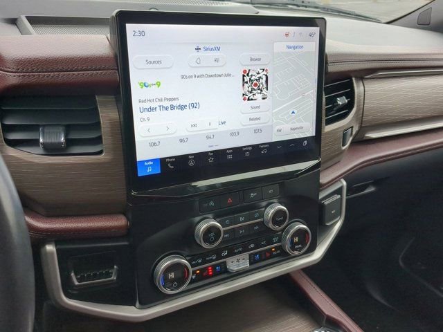 Used 2024 Ford Expedition Max Limited image 12