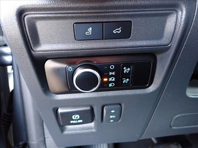 Used 2023 Ford Expedition XLT image 18