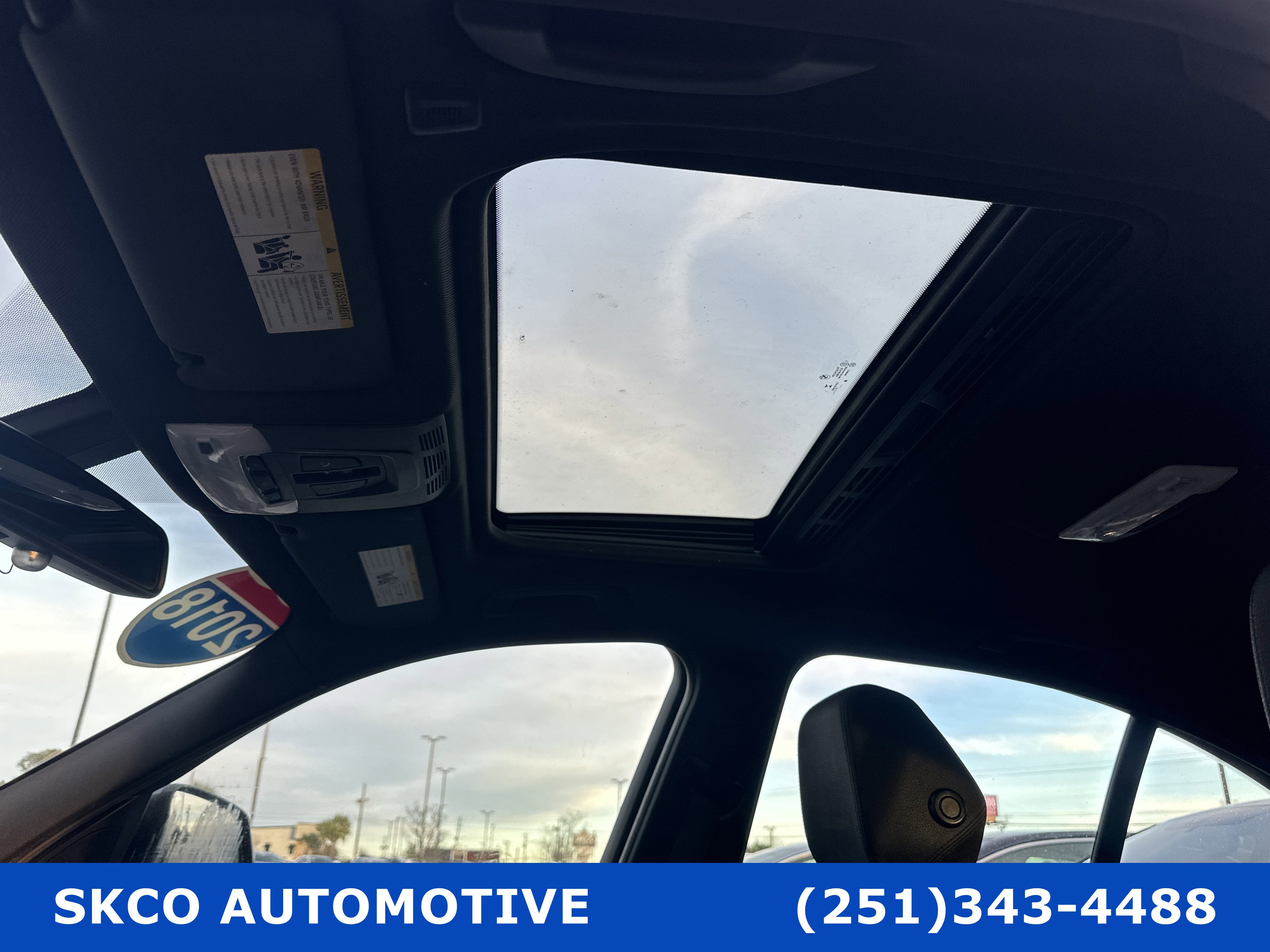 Used 2018 BMW 320i Sedan RWD image 26