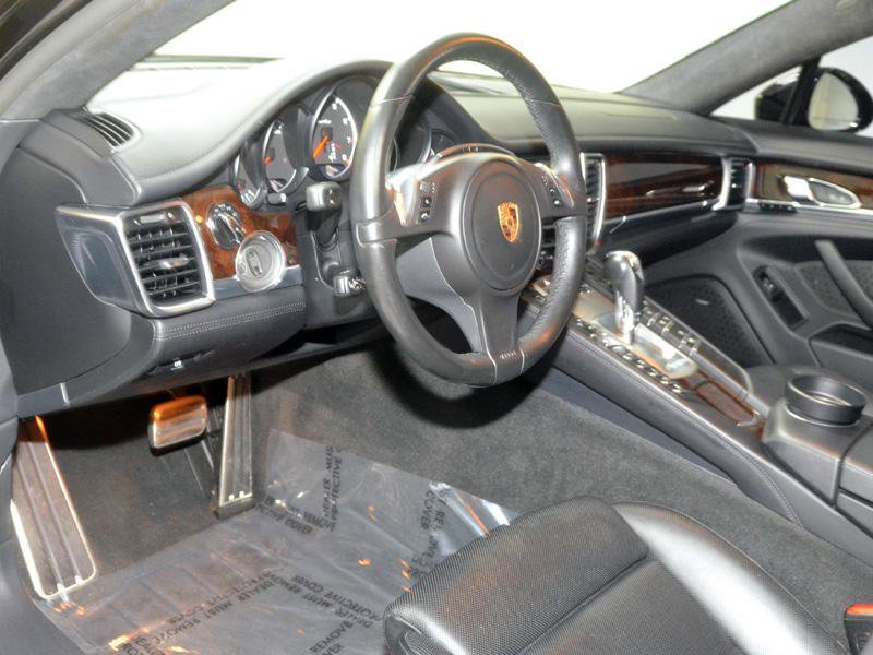 Used 2016 Porsche Panamera Turbo image 15