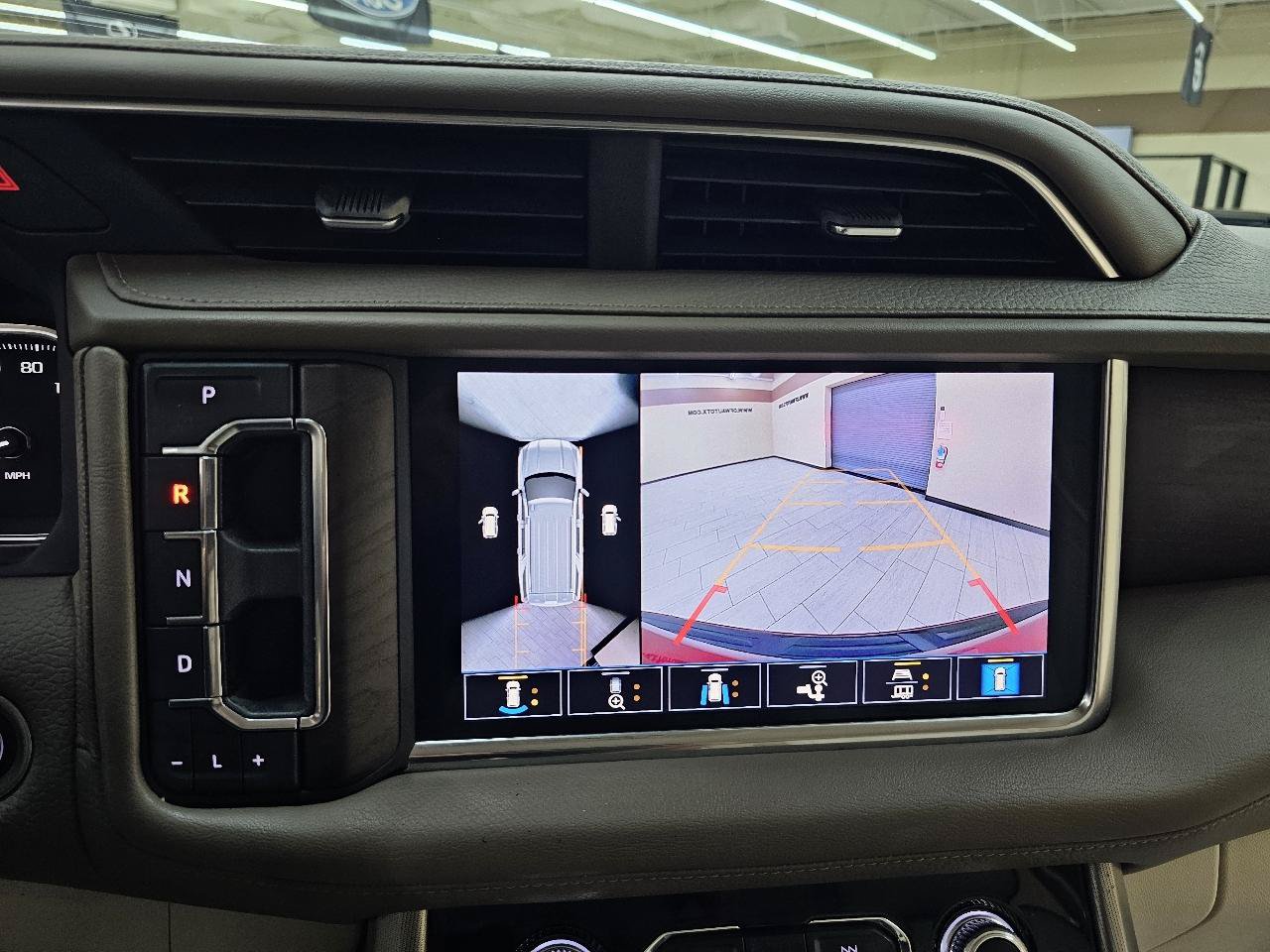 Used 2021 GMC Yukon Denali RWD image 35