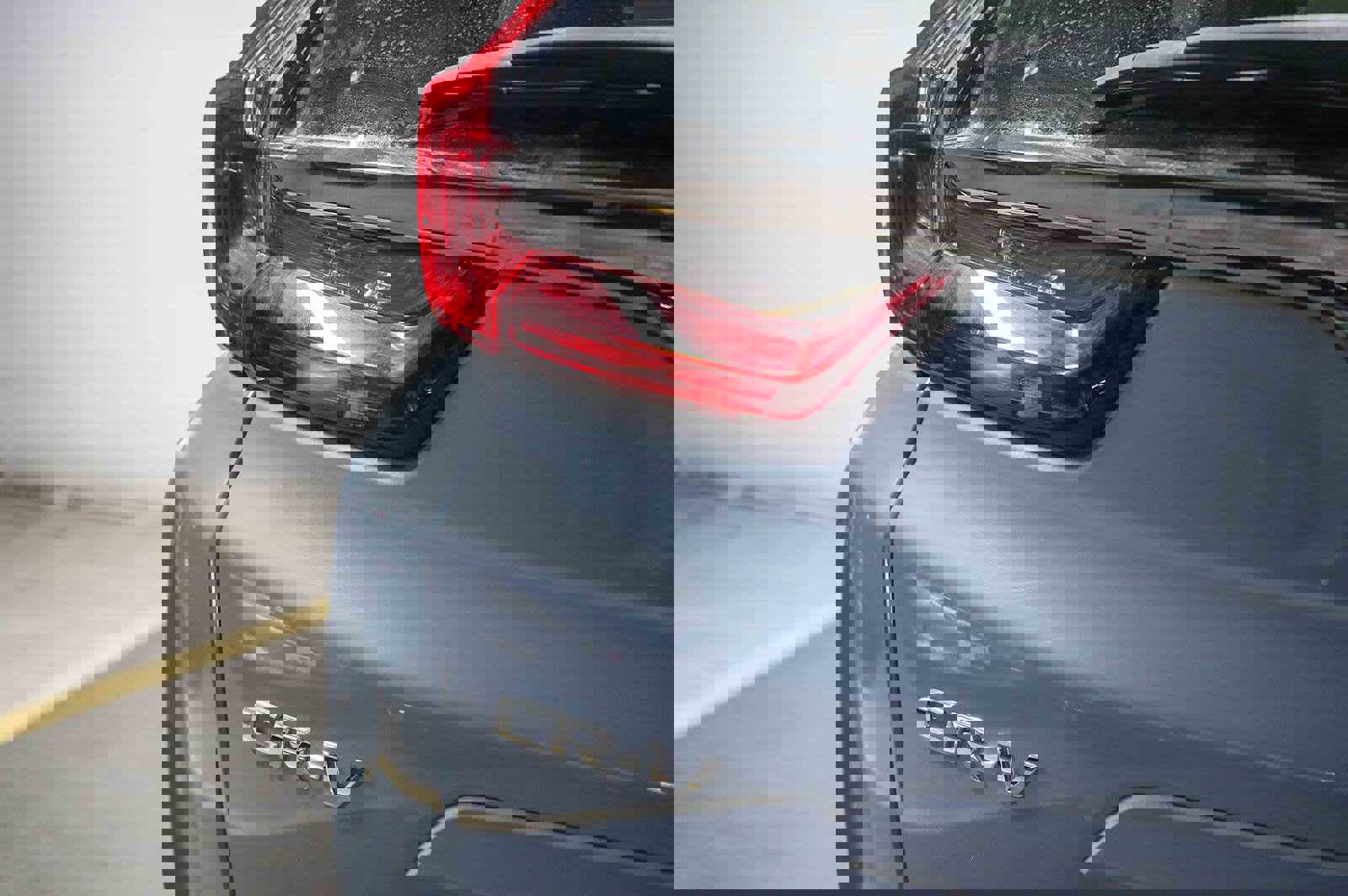 Used 2022 Honda CR-V Touring image 13