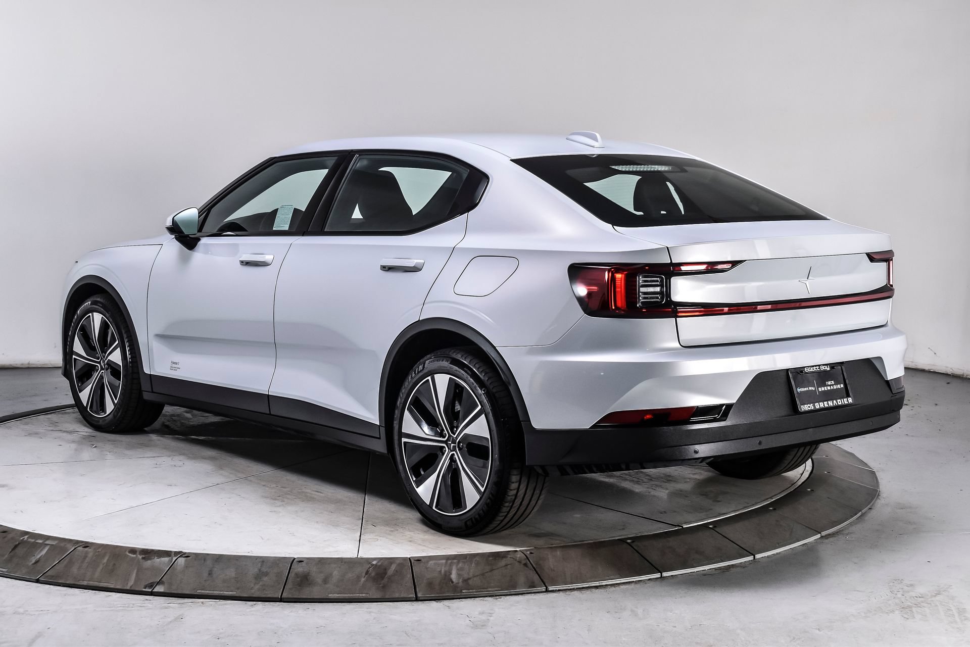 Used 2023 Polestar Polestar 2 AWD/4WD image 4