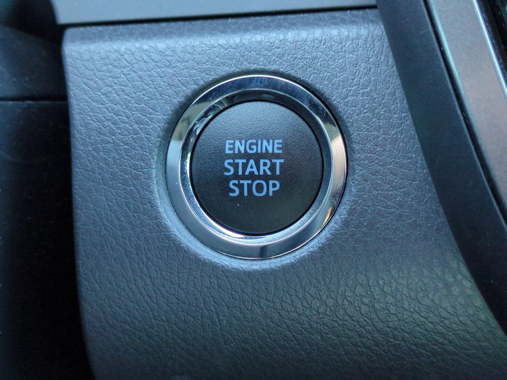 Used 2021 Toyota Camry XLE FWD image 21