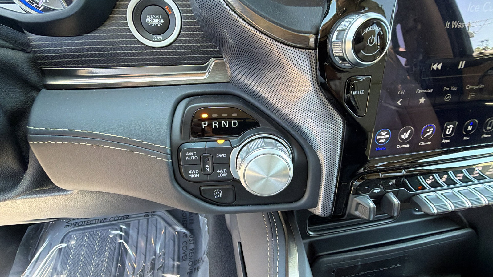 Used 2020 RAM 1500 Limited AWD/4WD image 31