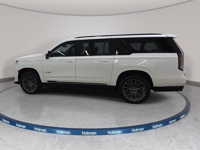 Certified 2024 Cadillac Escalade ESV V w/ LPO, Floor Liner Package AWD/4WD image 7