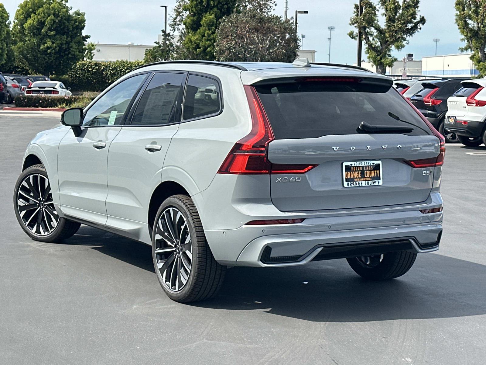 New 2026 Volvo XC60 B5 Ultra w/ Climate Package AWD/4WD image 5