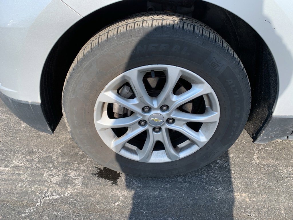 Used 2018 Chevrolet Equinox LT image 9