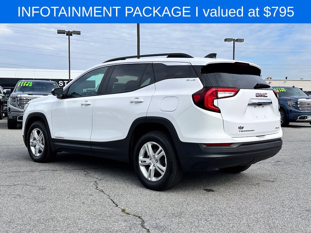 Certified 2022 GMC Terrain SLE w/ Driver Convenience Package AWD/4WD image 8