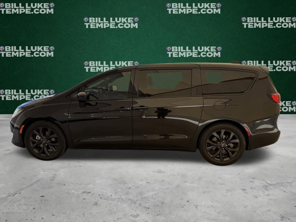 Used 2020 Chrysler Pacifica Touring w/ S Appearance Package image 9