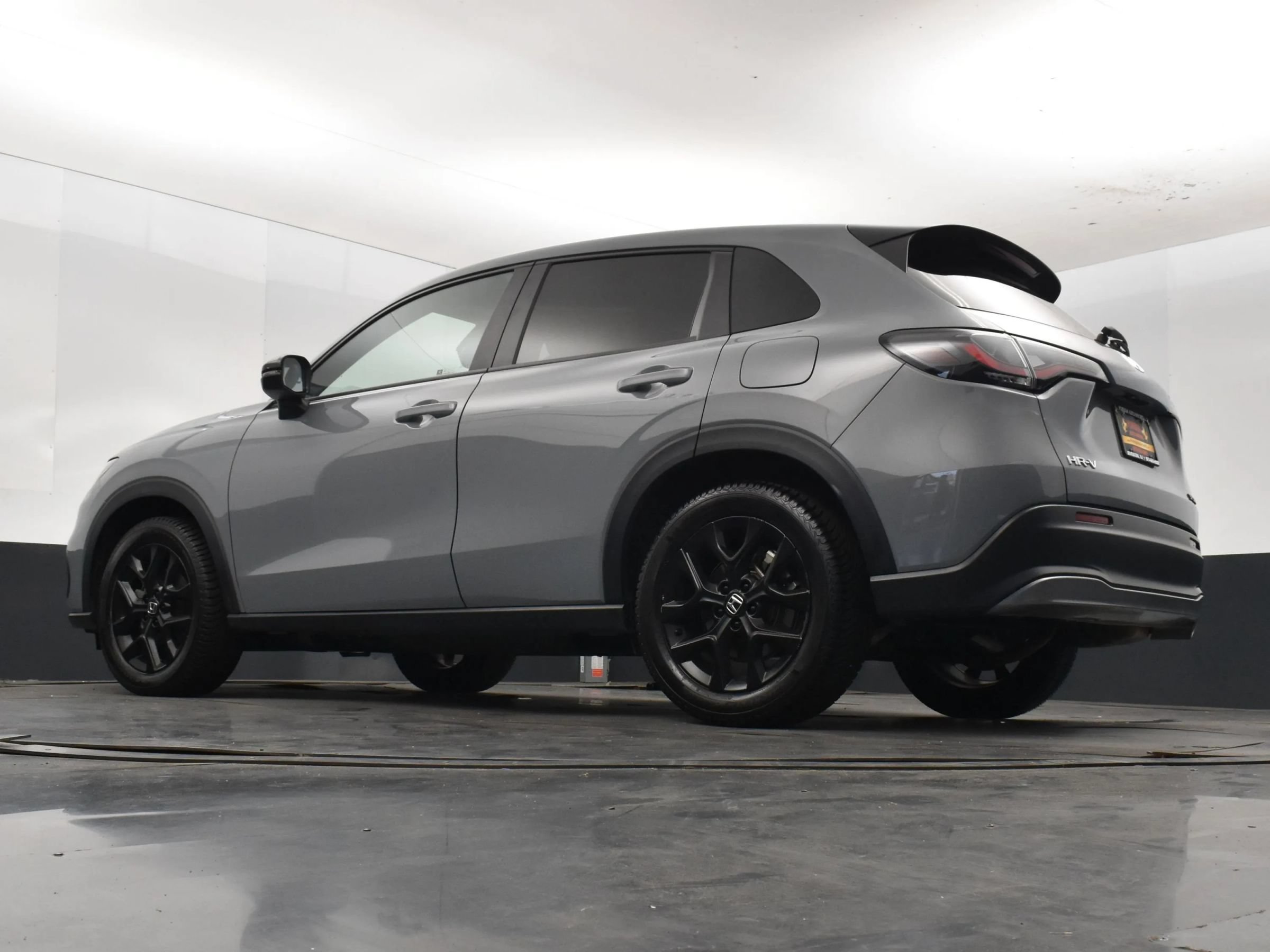 Used 2025 Honda HR-V Sport image 12
