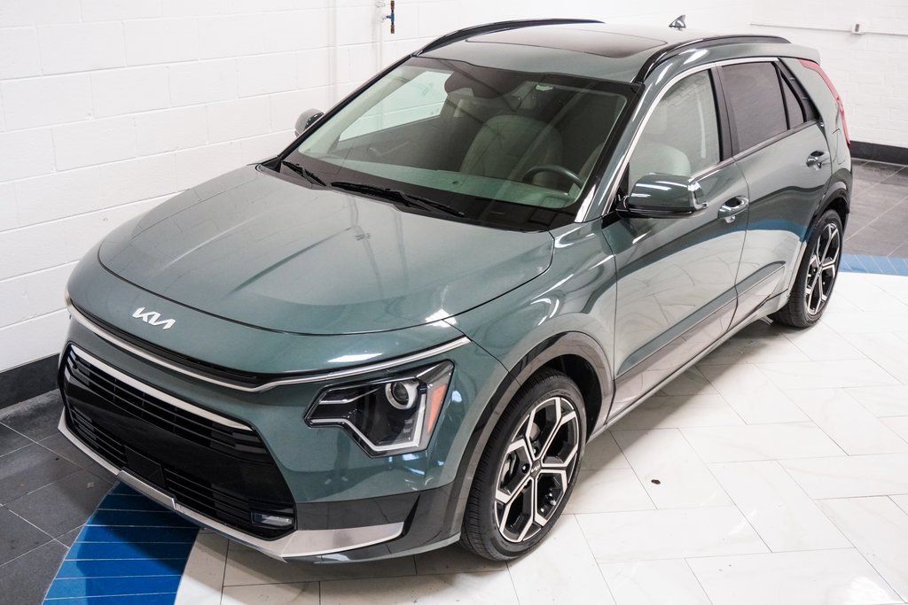 Used 2023 Kia Niro EX Touring image 44