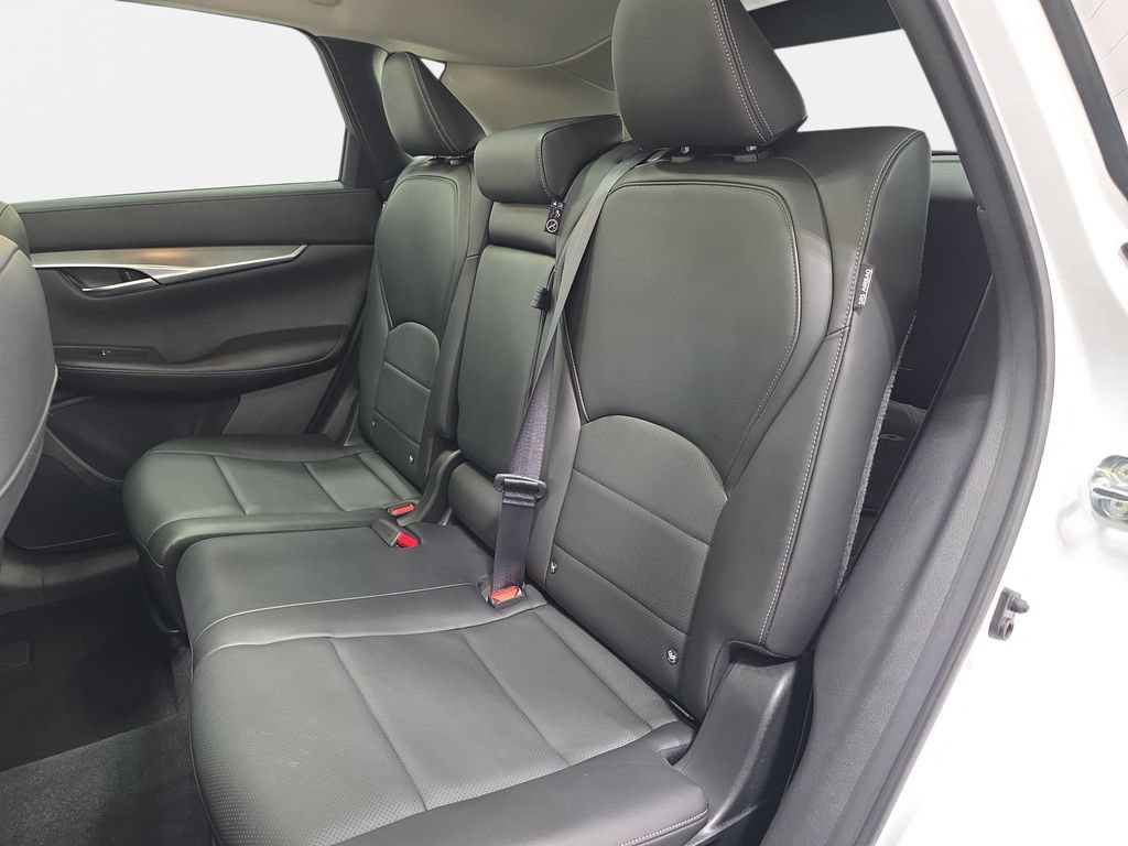 Certified 2023 INFINITI QX50 Luxe w/ Cargo Package AWD/4WD image 11