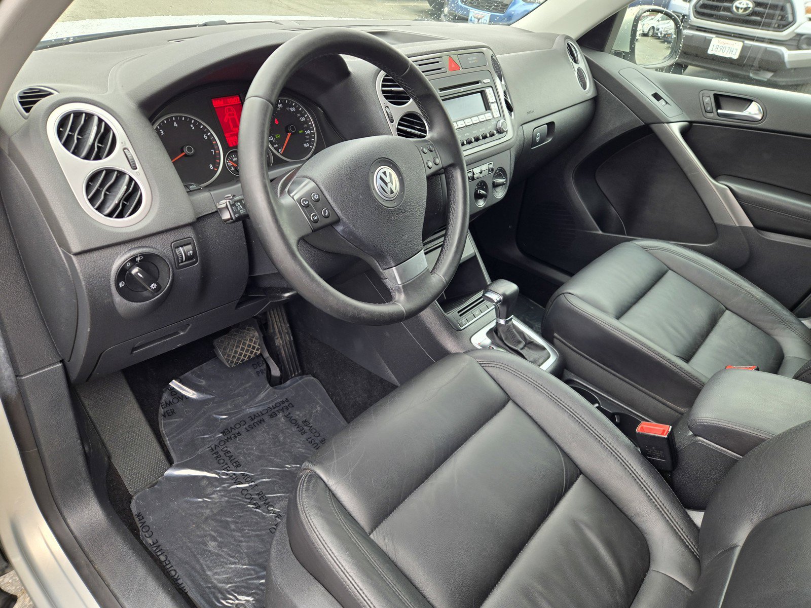 Used 2009 Volkswagen Tiguan SE AWD/4WD image 10