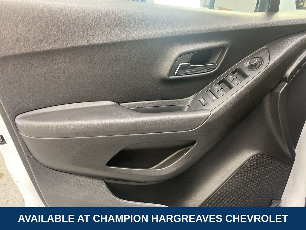 Certified 2018 Chevrolet Trax LS AWD/4WD image 30