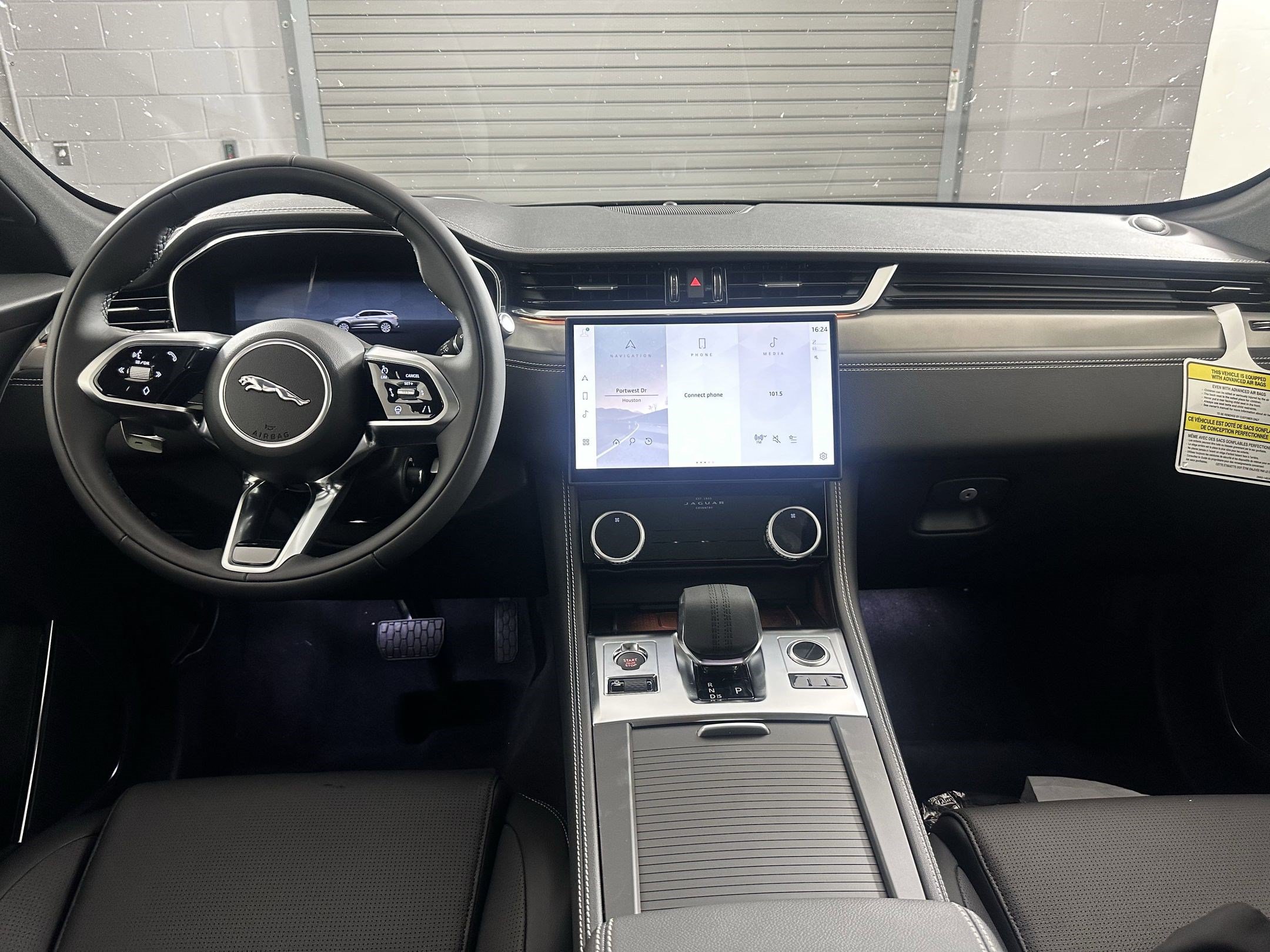 Used 2026 Jaguar F-PACE R-Dynamic S AWD/4WD image 13