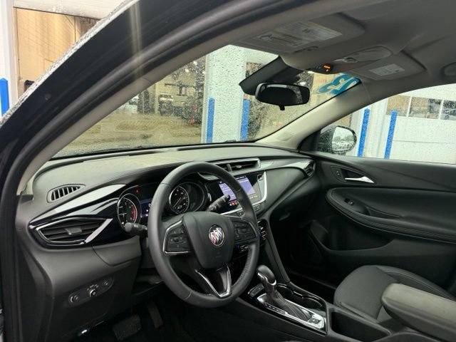 Used 2023 Buick Encore GX Select w/ Sport Touring Package FWD image 11