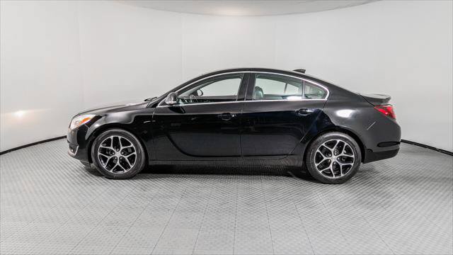 Used 2017 Buick Regal Sport Touring FWD image 3