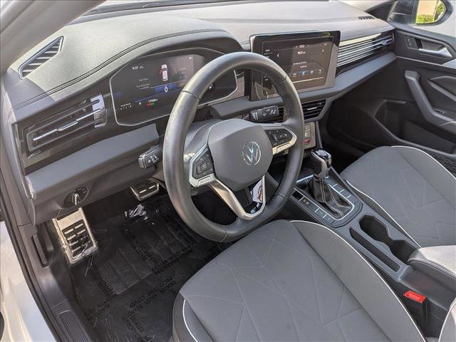 Used 2025 Volkswagen Jetta Sport image 10