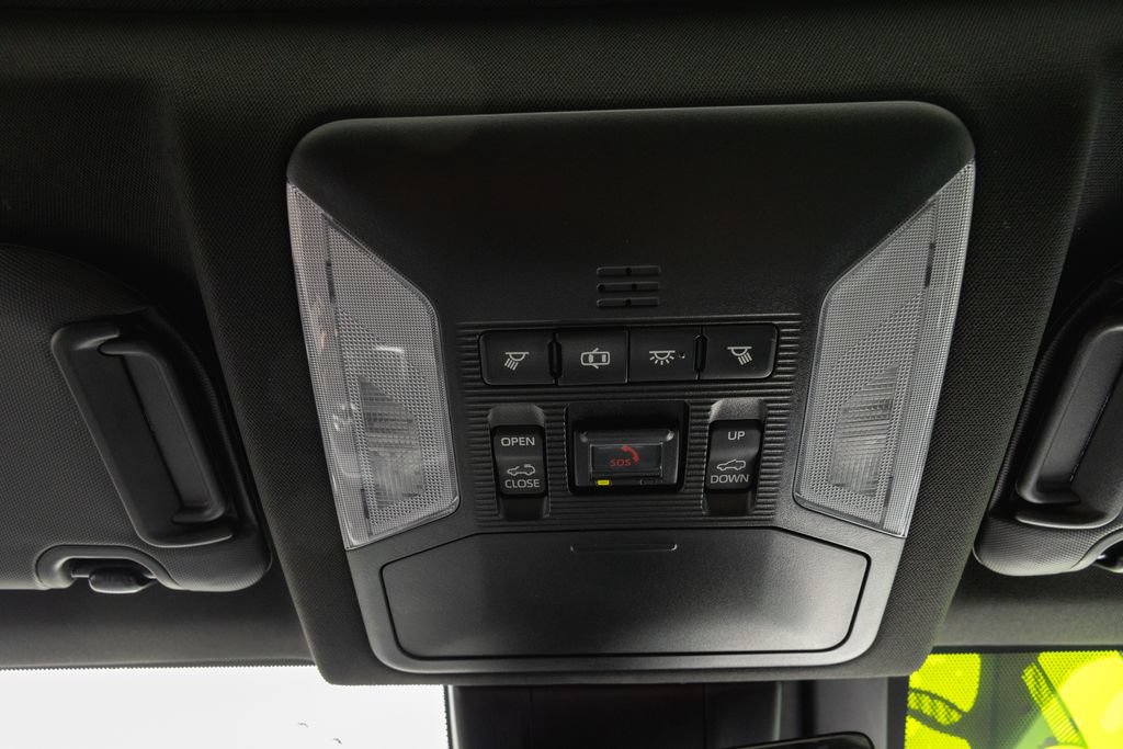 Certified 2020 Toyota RAV4 XSE w/ XSE Grade Weather Package AWD/4WD image 25
