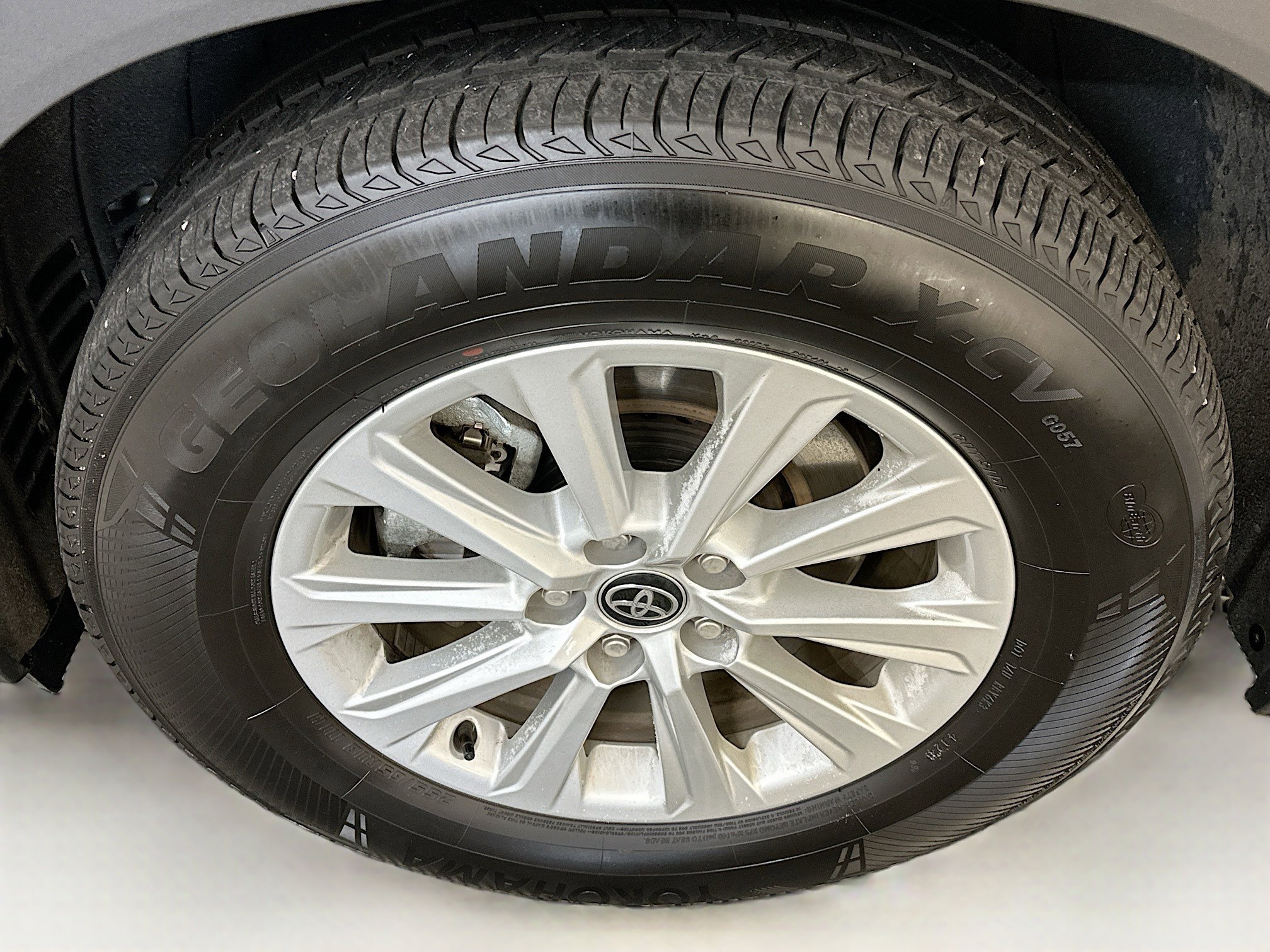 Used 2025 Toyota Grand Highlander AWD image 11