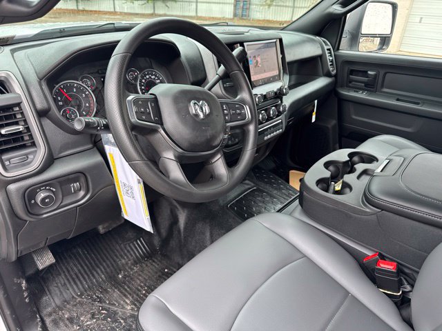 New 2027 RAM 3500 Tradesman AWD/4WD image 13