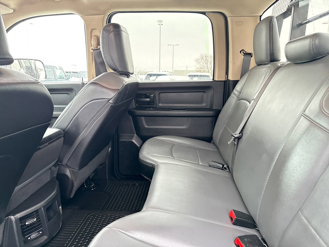 Used 2020 RAM 3500 Tradesman w/ Chrome Appearance Group image 14