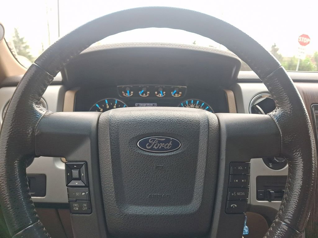 Used 2013 Ford F150 Lariat w/ Mid Equipment Group image 18