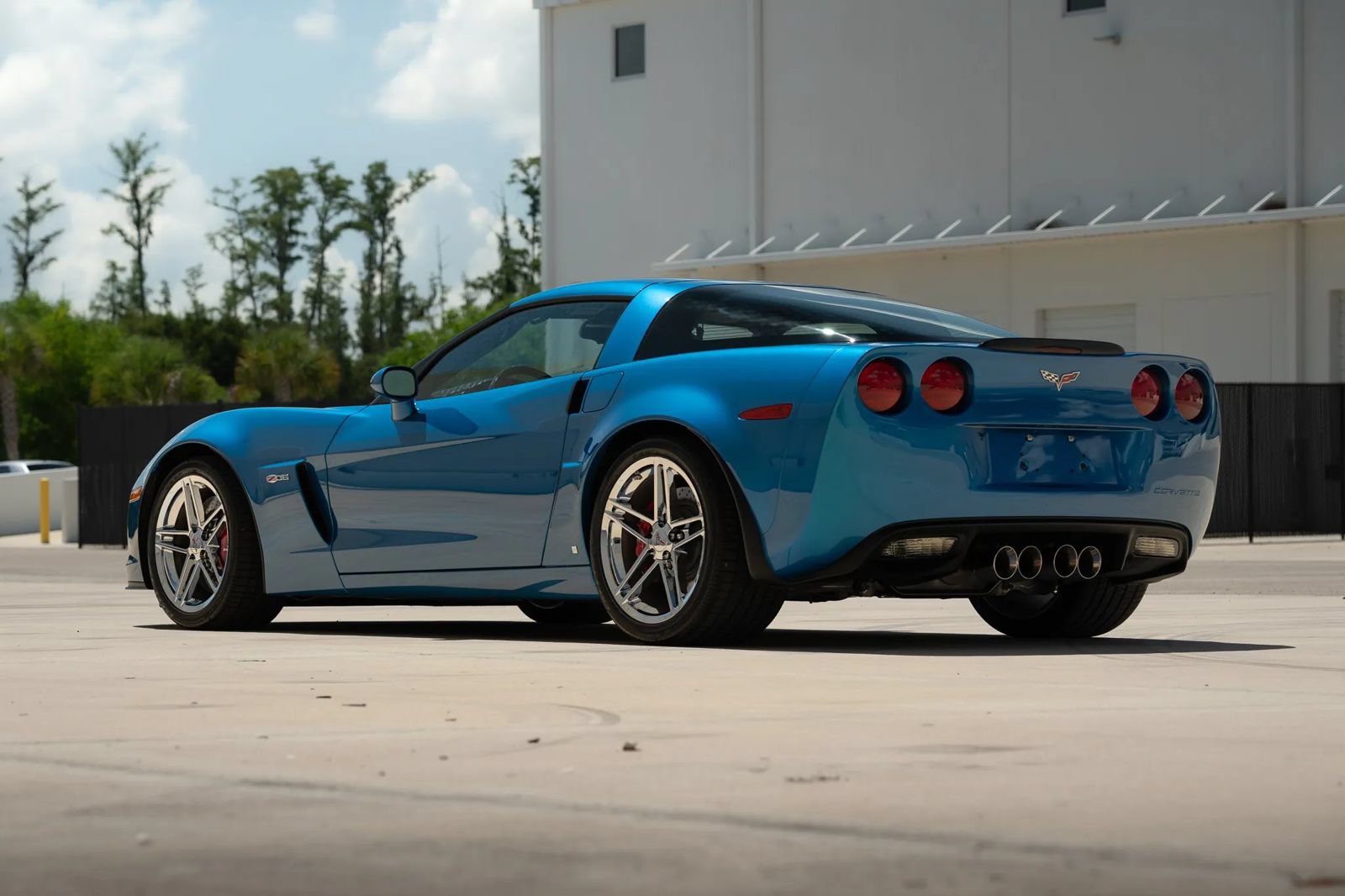 Used 2008 Chevrolet Corvette Z06 w/ Preferred Equipment Group RWD image 9