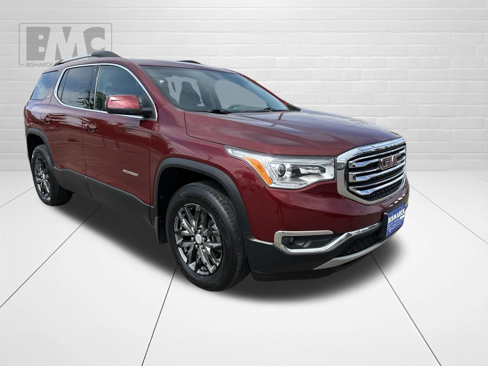 Used 2018 GMC Acadia SLT AWD/4WD image 2