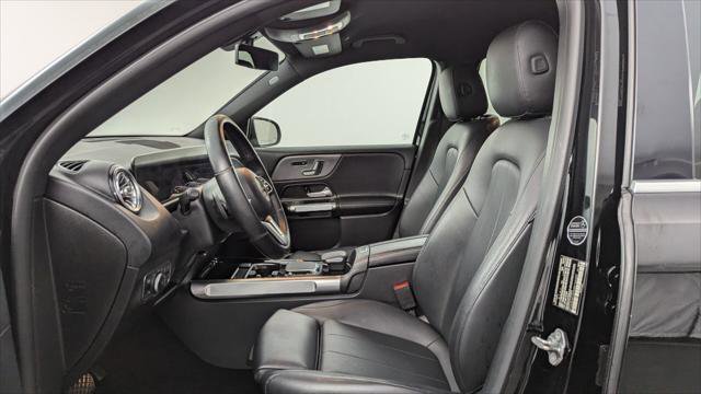 Used 2021 Mercedes-Benz GLB 250 w/ Premium Package image 14