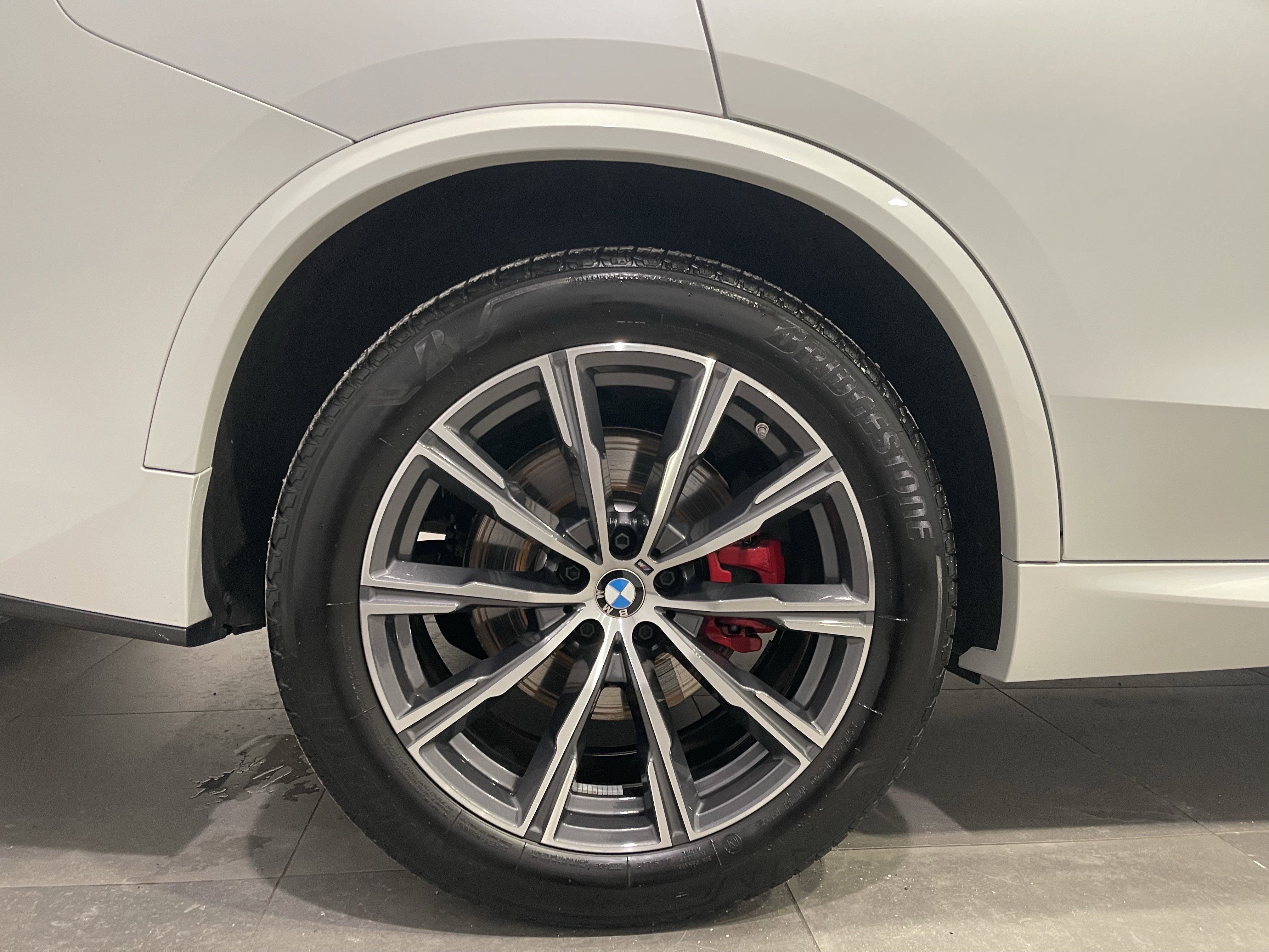 Certified 2025 BMW X5 xDrive40i w/ M Sport Package image 10