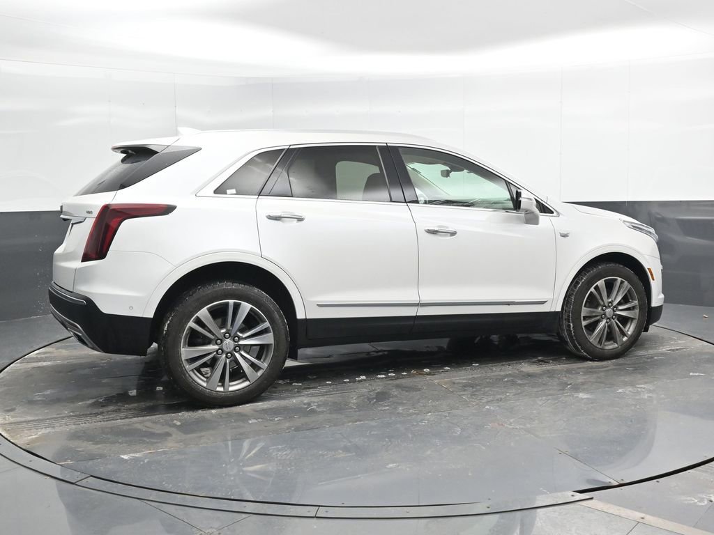 Used 2022 Cadillac XT5 Premium Luxury w/ Technology Package image 3