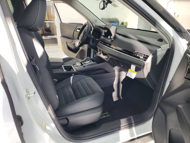Used 2023 Mitsubishi Outlander SE AWD/4WD image 22