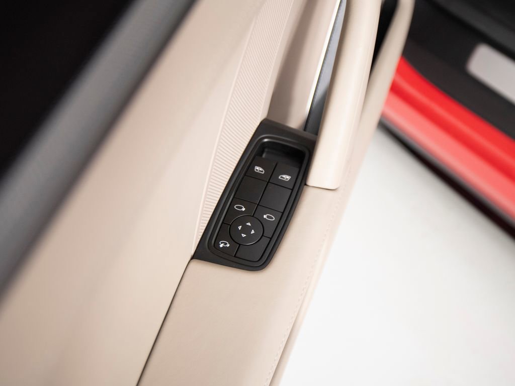 Certified 2025 Porsche 911 Carrera RWD image 20