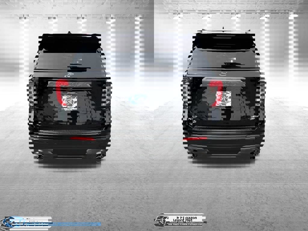 Certified 2022 Ford Explorer XLT w/ Equipment Group 202A image 7