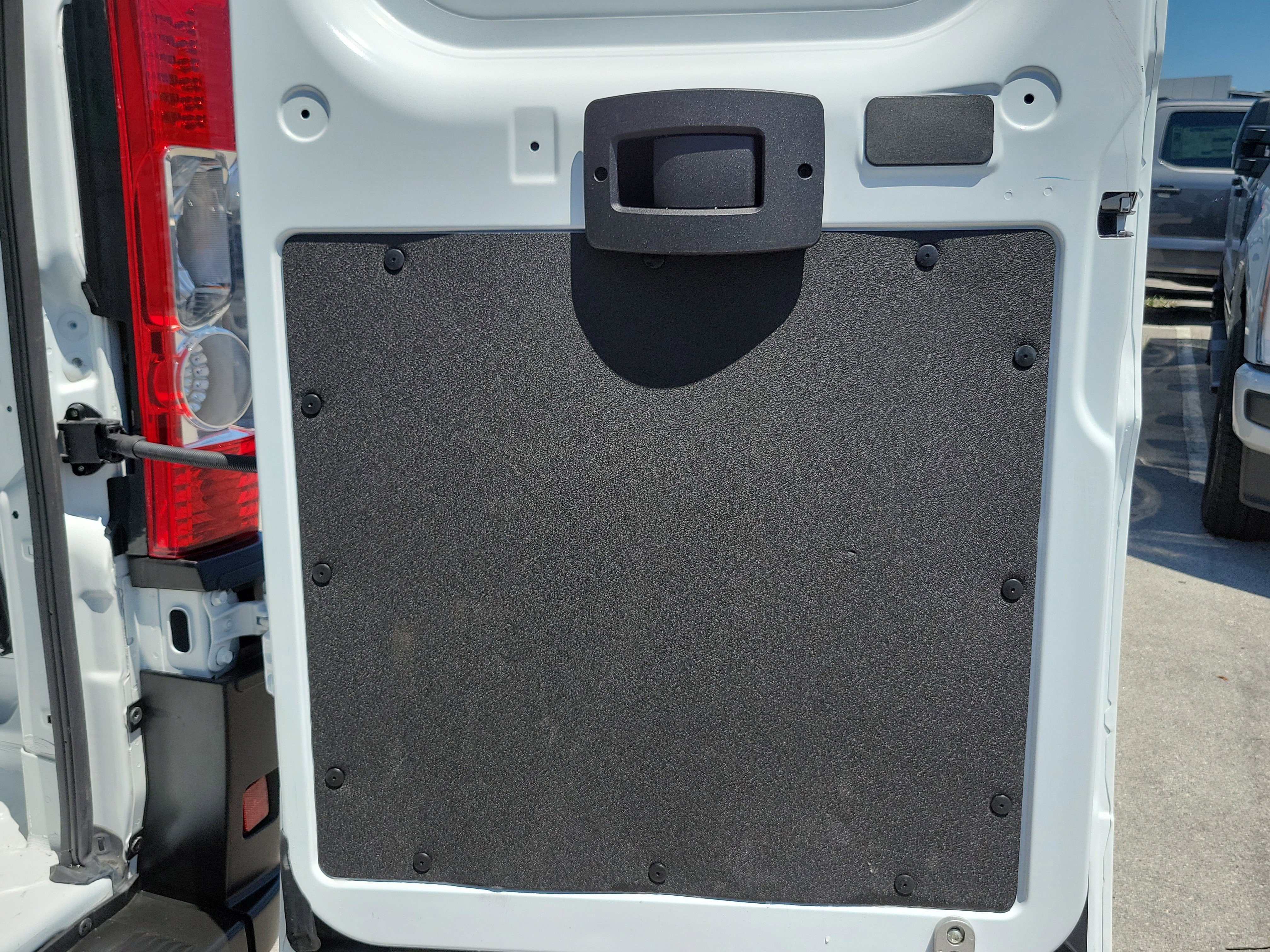 Used 2026 RAM ProMaster 2500 w/ Convenience Group FWD image 15