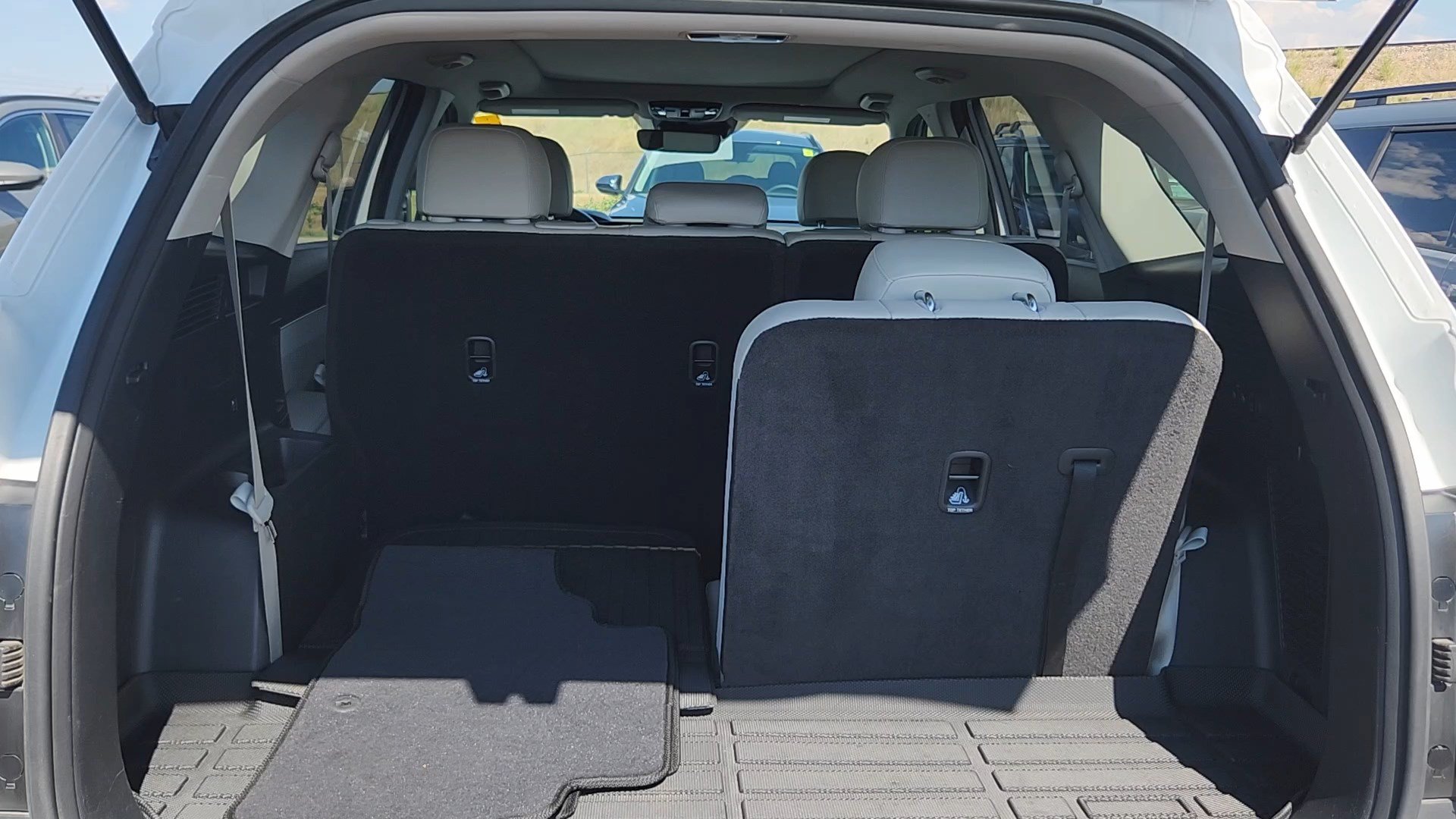 Used 2022 Kia Sorento S w/ Panoramic Sunroof Package AWD/4WD image 20