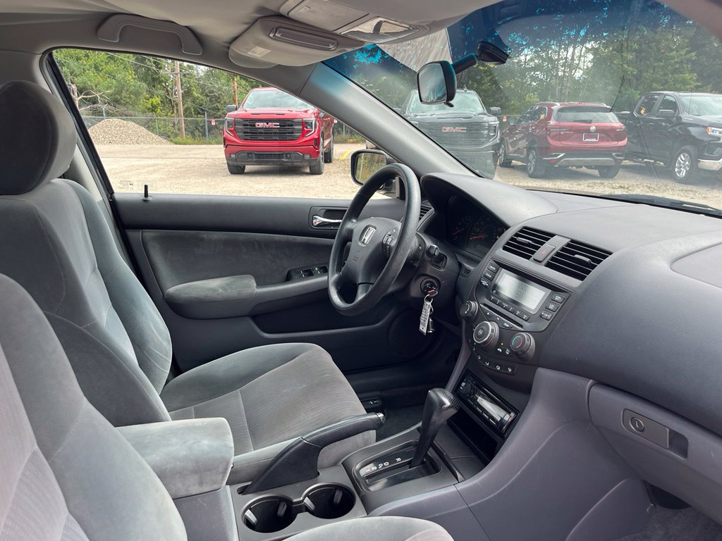 Used 2003 Honda Accord LX image 38