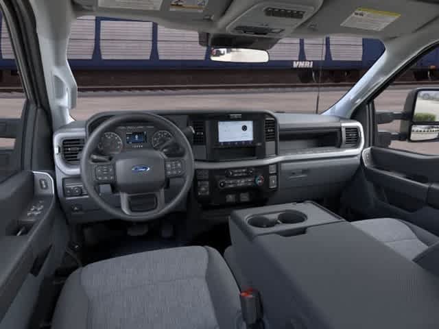New 2026 Ford F250 XL w/ STX Appearance Package AWD/4WD image 9