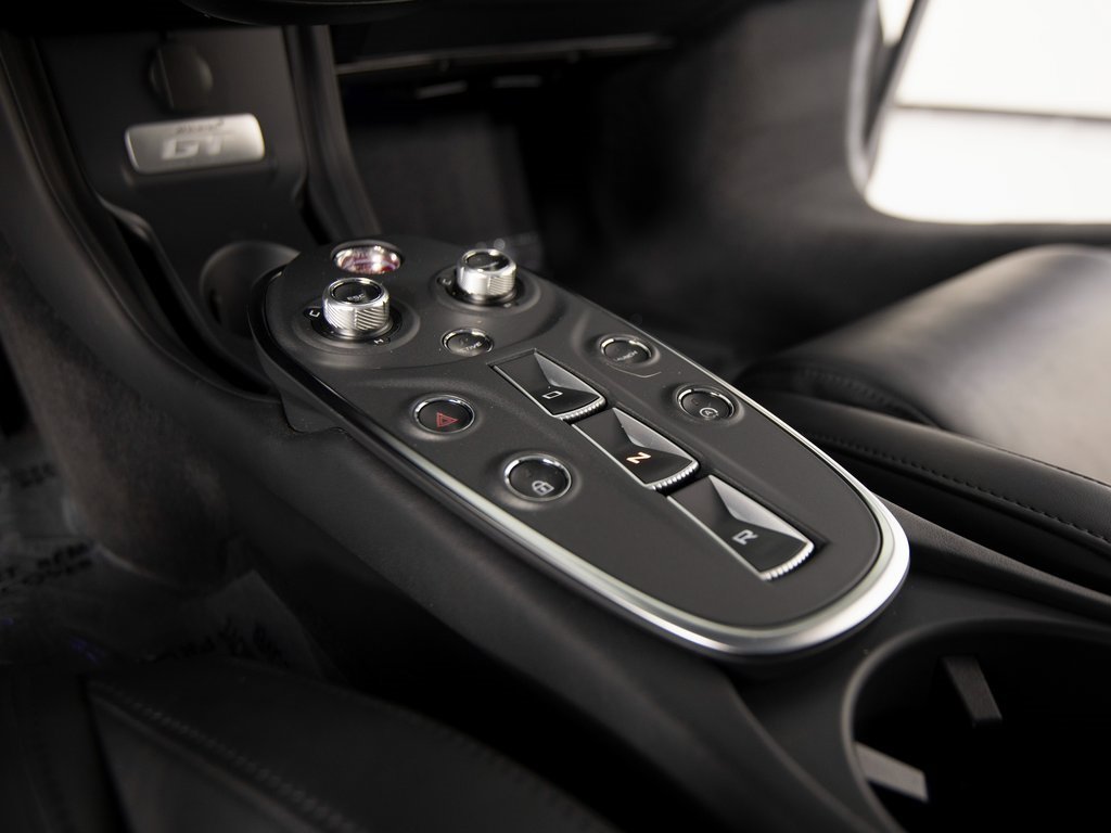 Used 2020 McLaren GT image 16