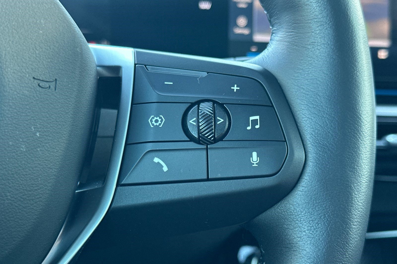 Used 2025 BMW X1 xDrive28i w/ Convenience Package image 33