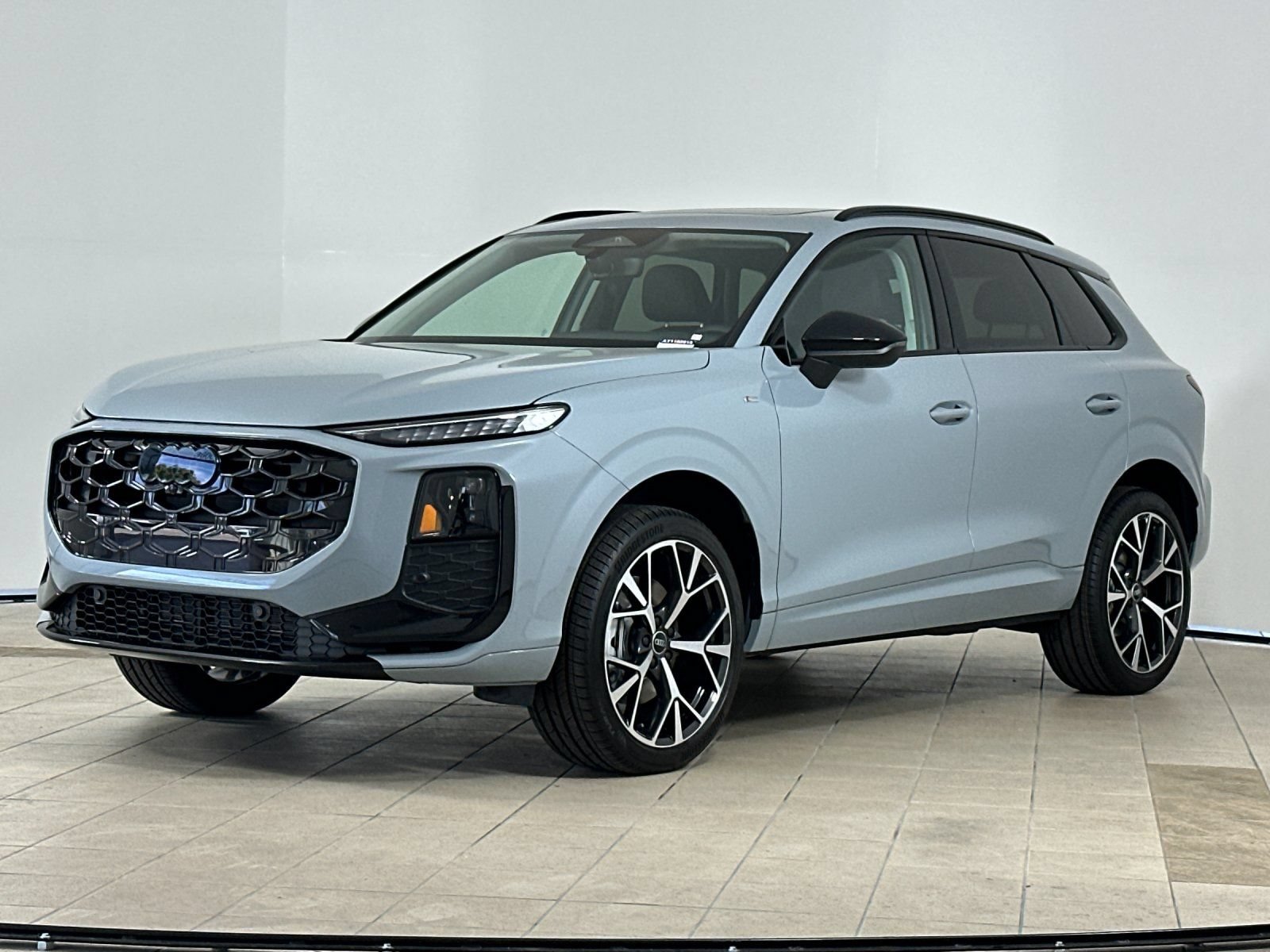 New 2026 Audi Q3 quattro 2.0T
