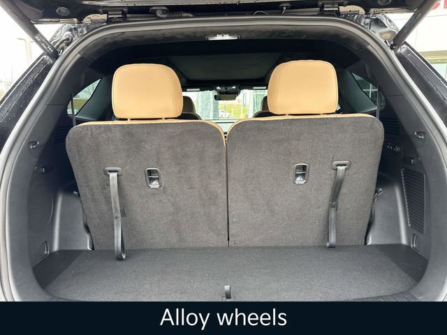 Used 2025 Kia Sorento SX Prestige w/ Olive Brown Leather Package image 14