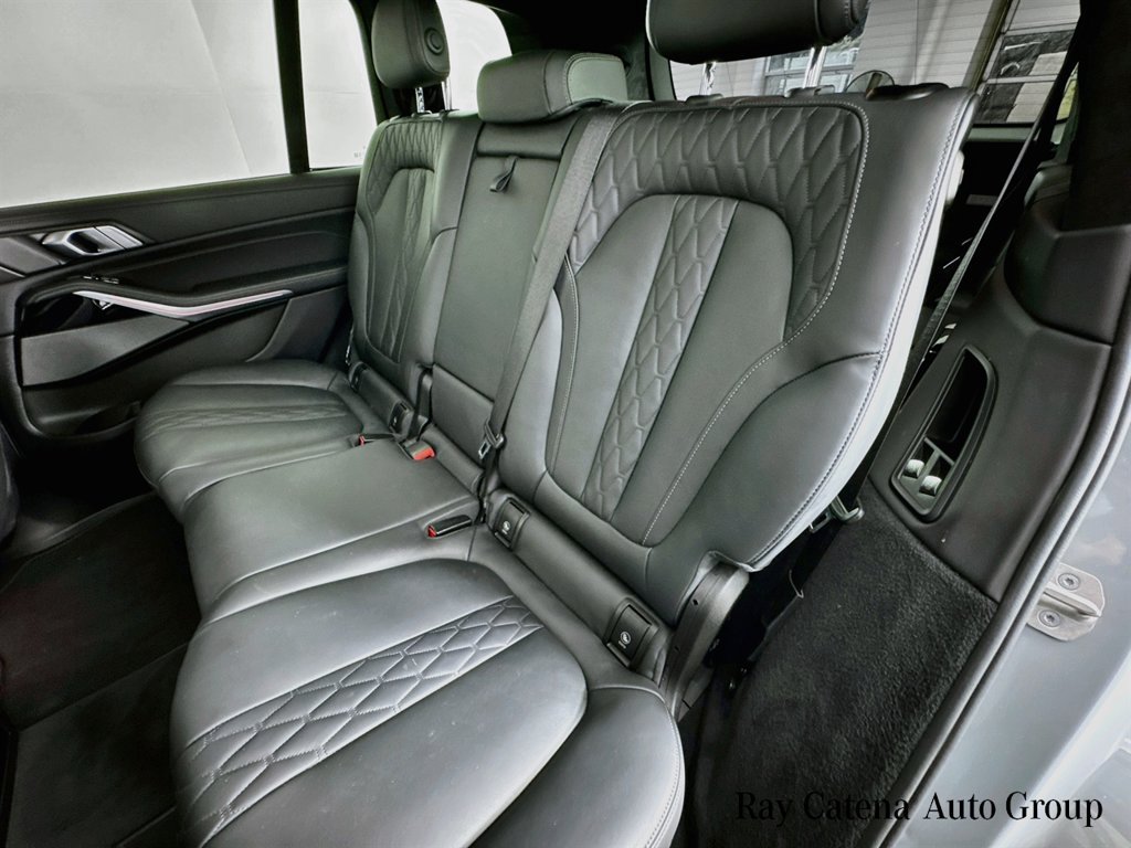 Used 2024 BMW X7 xDrive40i w/ Executive Package AWD/4WD image 26
