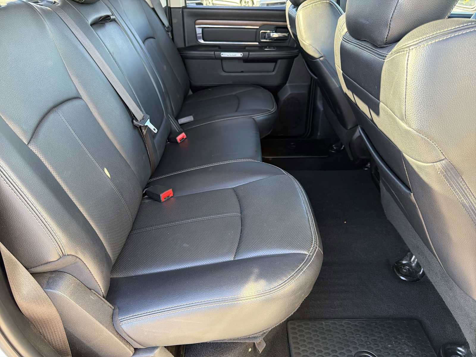 Used 2018 RAM 1500 Laramie w/ Convenience Group image 20